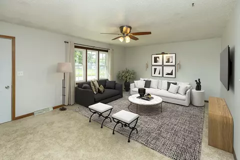 701 NW State St, Ankeny, IA 50023