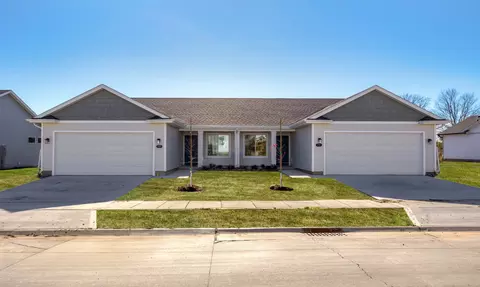 760 Linden St, Carlisle, IA 50047