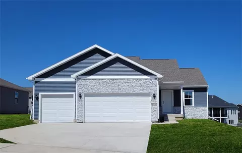 2809 E 50th Ct, Des Moines, IA 50317