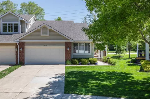 2801 Ep True Pkwy #204, West Des Moines, IA 50265