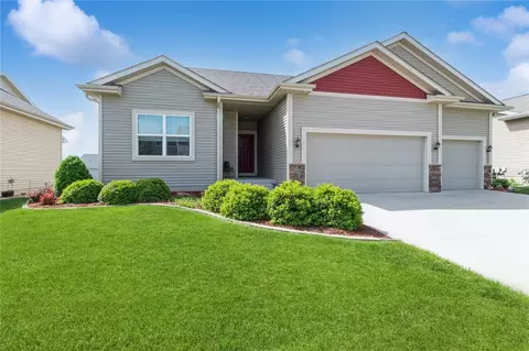 408 SE 14th St, Grimes, IA 50111