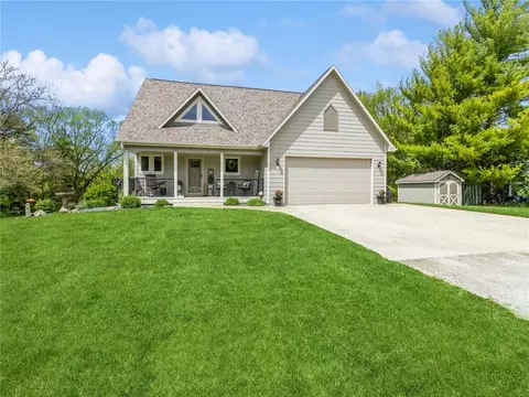 2293 Pear Ln, Madrid, IA 50156