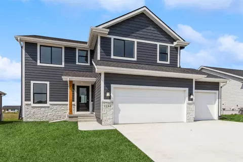 1112 Deer Ridge Dr NW, Bondurant, IA 50035