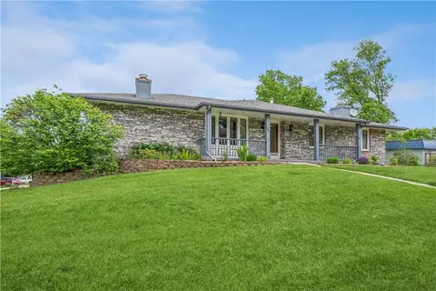 845 Stuart St, Carlisle, IA 50047