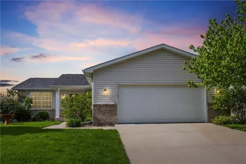 4824 Waller St, Ames, IA 50014