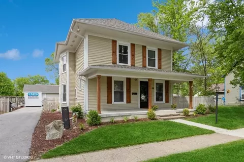 606 Rapids St, Adel, IA 50003