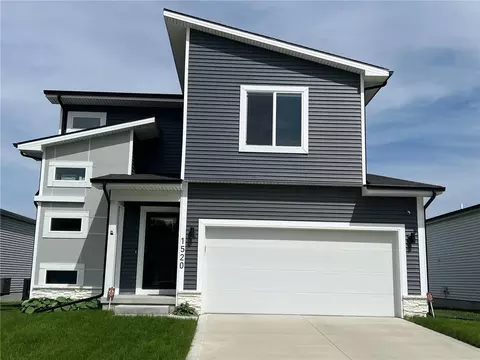 1520 S Redtail Ave, West Des Moines, IA 50265