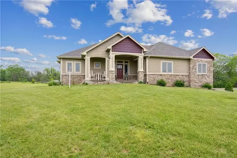 24568 288th Trl, Adel, IA 50003