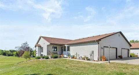 4904 Lonna Dr, Panora, IA 50216