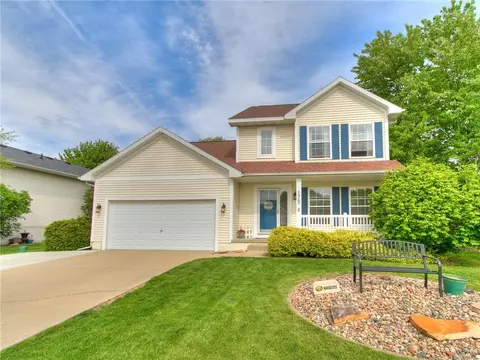 175 SE Dogwood Ln, Waukee, IA 50263