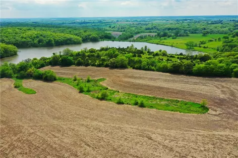 000 110th Ave, Murray, IA 50174