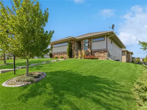3062 Berkshire Pkwy, Clive, IA 50325