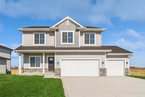 17147 Plum Dr, Urbandale, IA 50323