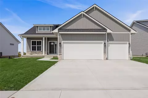 4220 NE 8th St, Ankeny, IA 50021