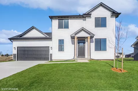 2714 NW Reinhart Dr, Ankeny, IA 50023