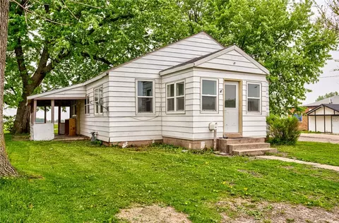 1021 N Arthur Ave, Eagle Grove, IA 50533