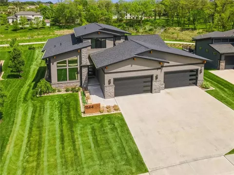 1144 S Wildfire Ave, West Des Moines, IA 50266