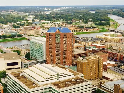 300 Walnut St #805, Des Moines, IA 50309