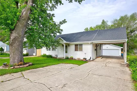 4138 56th St N, Des Moines, IA 50310
