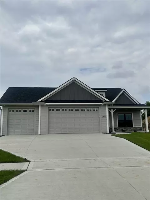 2812 NW Cedarwood St, Ankeny, IA 50023