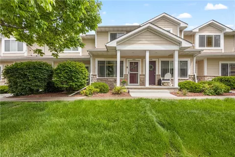 8601 Westown Pkwy #8103, West Des Moines, IA 50266