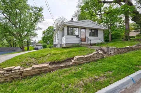 920 Herold St, Des Moines, IA 50315