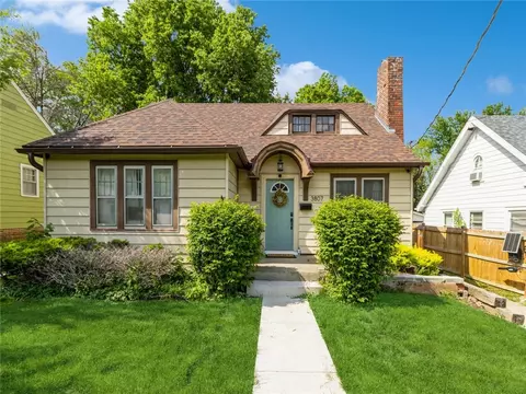 3807 Hunter Ave, Des Moines, IA 50311