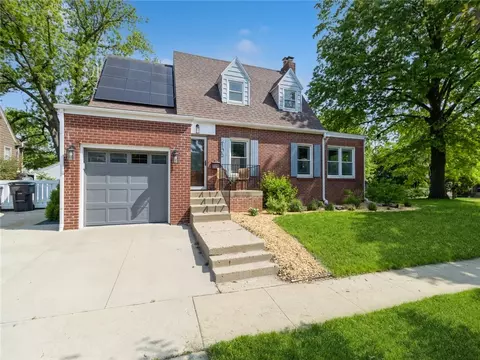 4105 Forest Ave, Des Moines, IA 50311