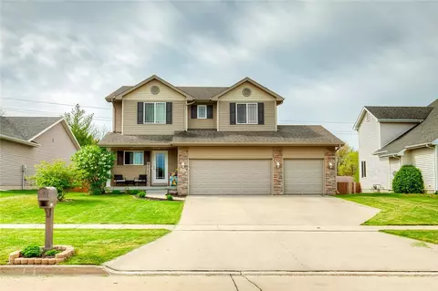 1411 SW 41st Ct, Ankeny, IA 50023