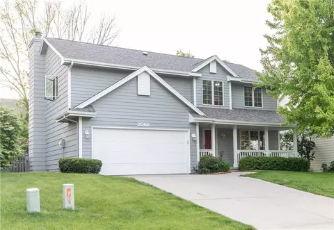 2062 NW 145th St, Clive, IA 50325