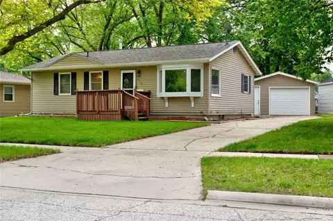 914 Yuma Ave, Ames, IA 50014