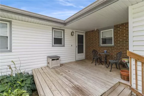 204 S Clark St, Saint Charles, IA 50240