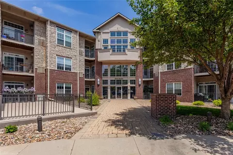 3031 Grand Ave #210, Des Moines, IA 50312