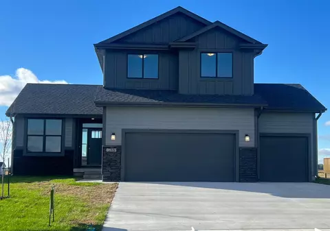 1200 Deer Ridge Dr NW, Bondurant, IA 50035