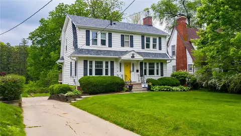 311 56th St, Des Moines, IA 50312