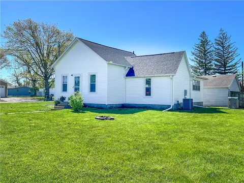500 1st Ave N, Slater, IA 50244