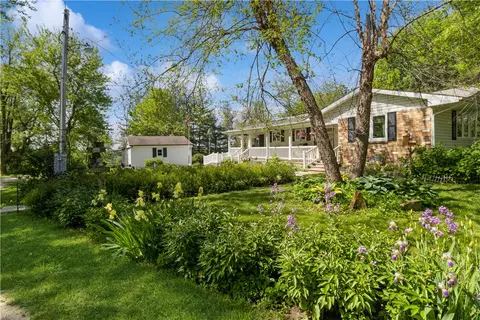 3068 Pierce St, Saint Charles, IA 50240