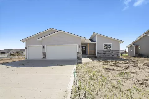 3611 NW 28th St, Ankeny, IA 50023