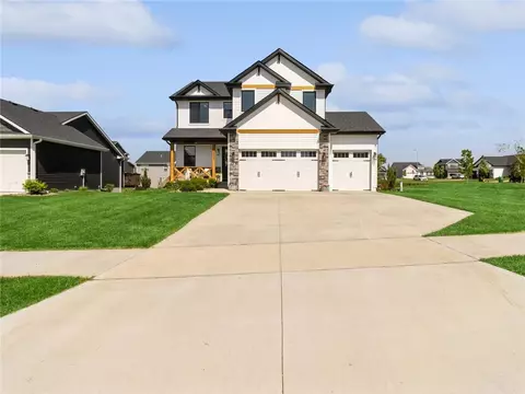 2403 NW Applewood St, Ankeny, IA 50023