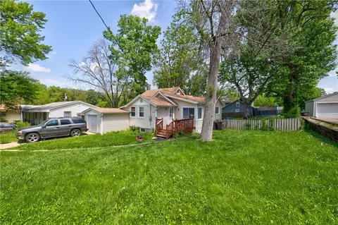 3517 47th St, Des Moines, IA 50310
