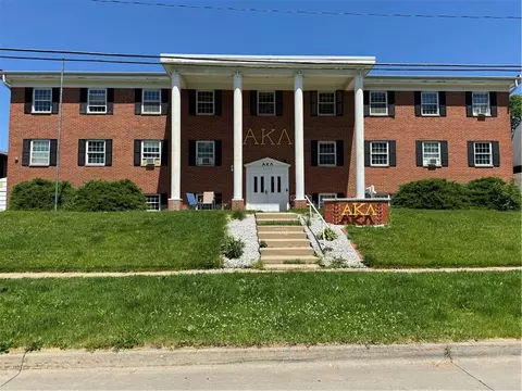2635 Knapp St, Ames, IA 50014