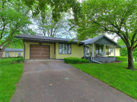 307 Eugene St, Radcliffe, IA 50230