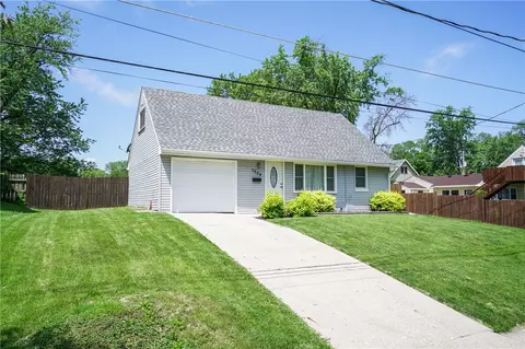 7204 SW 13th St, Des Moines, IA 50315