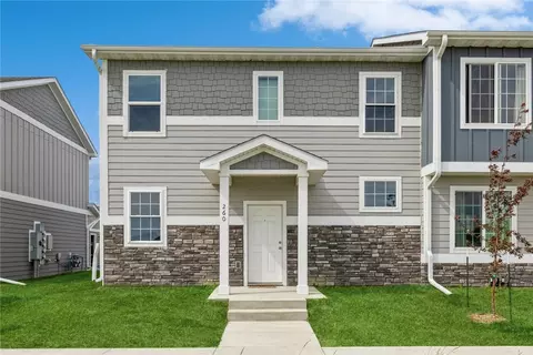 260 NW Common Pl, Waukee, IA 50263