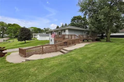 501 E Washington St, Monroe, IA 50170