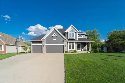 1909 NE Trilein Dr, Ankeny, IA 50021