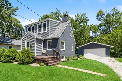 2813 53rd St, Des Moines, IA 50310