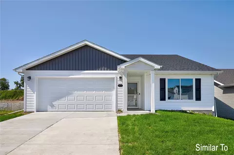 4347 Grover Woods Ln, Des Moines, IA 50317