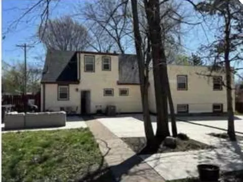 3320 3rd St, Des Moines, IA 50313