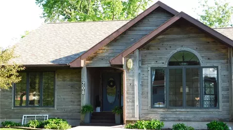 208 Haws Cir, Ogden, IA 50212